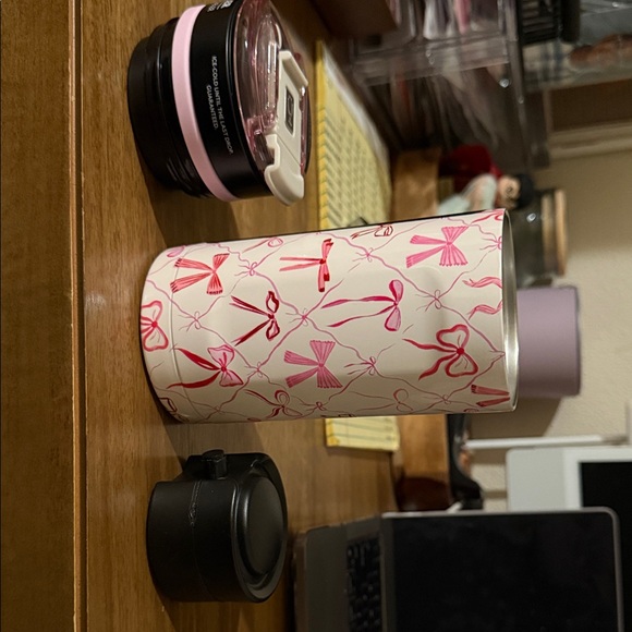 BrüMate Pink Can Cooler - Picture 3 of 3